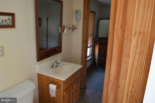 420 RIVER RD, Dauphin, PA 17018