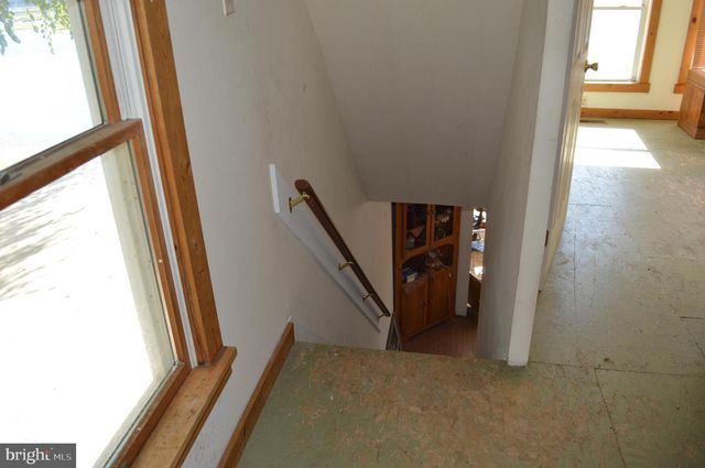 420 RIVER RD, Dauphin, PA 17018