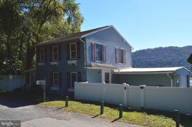 420 RIVER RD, Dauphin, PA 17018