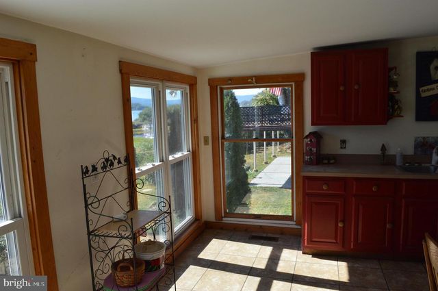 420 RIVER RD, Dauphin, PA 17018
