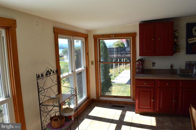 420 RIVER RD, Dauphin, PA 17018