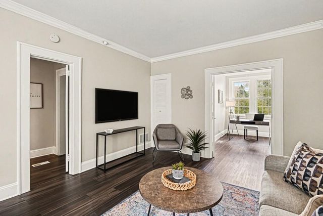21 Peachtree Memorial Drive NW, Atlanta, GA 30309