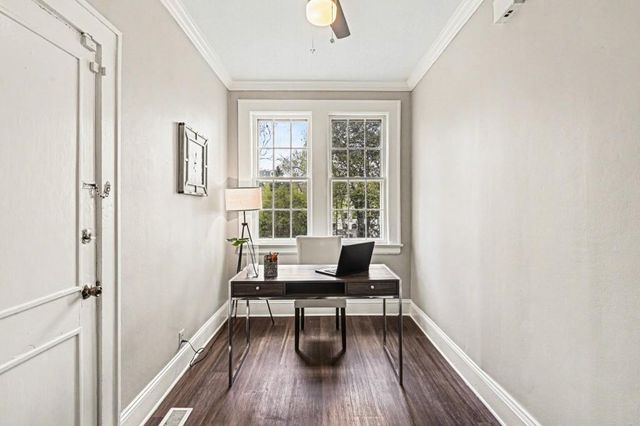 21 Peachtree Memorial Drive NW, Atlanta, GA 30309