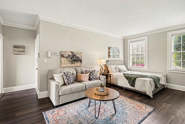 21 Peachtree Memorial Drive NW, Atlanta, GA 30309