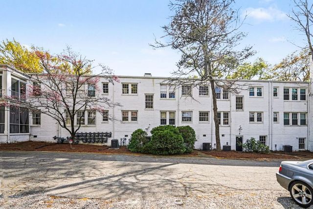 21 Peachtree Memorial Drive NW, Atlanta, GA 30309