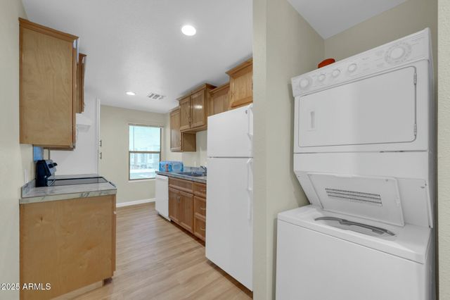 9230 N 82ND Lane, Peoria, AZ 85345