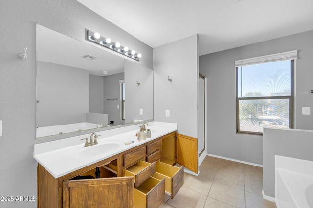 9230 N 82ND Lane, Peoria, AZ 85345