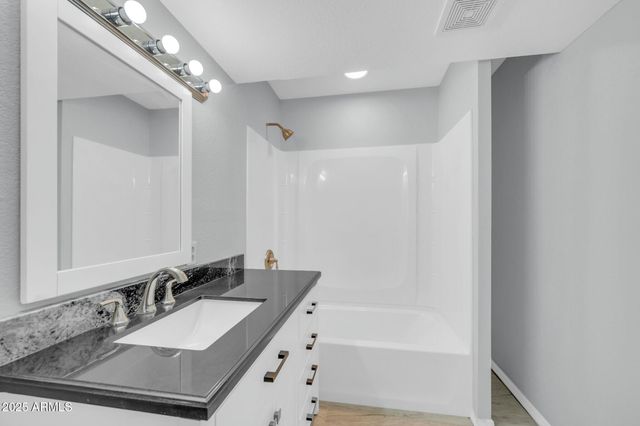 9230 N 82ND Lane, Peoria, AZ 85345