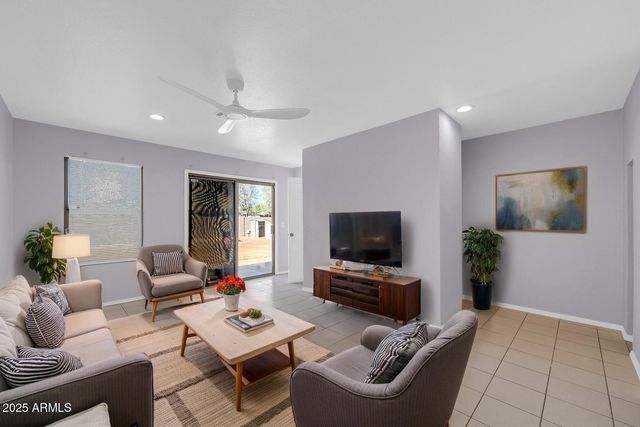 9230 N 82ND Lane, Peoria, AZ 85345