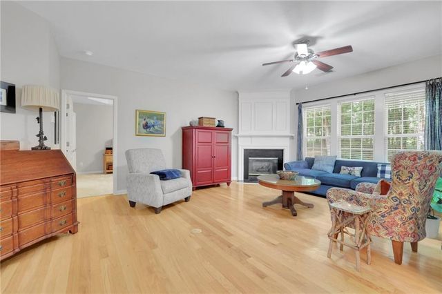 3339 Hampreston Way NW, Kennesaw, GA 30144