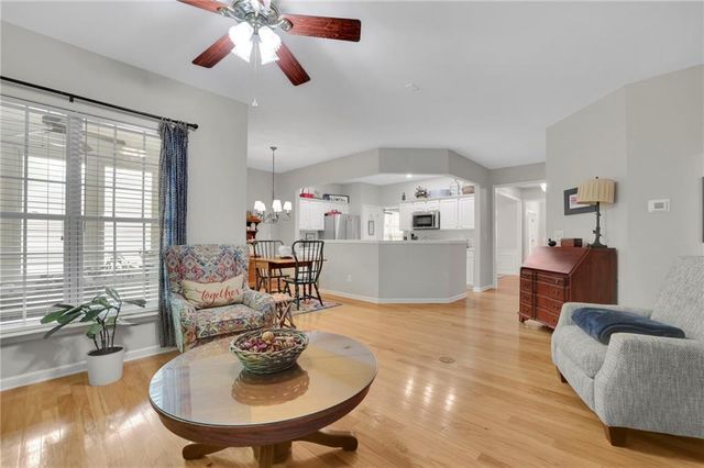 3339 Hampreston Way NW, Kennesaw, GA 30144