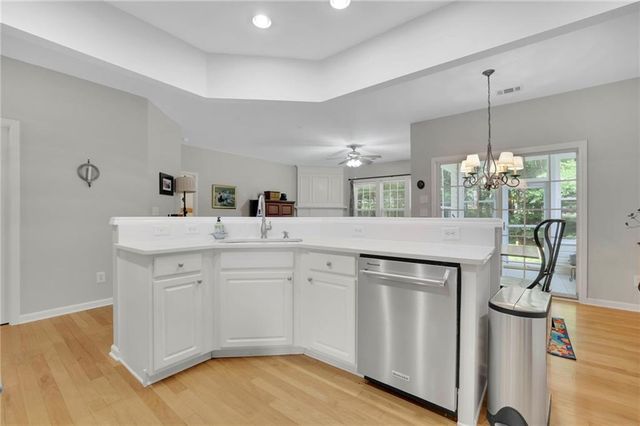 3339 Hampreston Way NW, Kennesaw, GA 30144