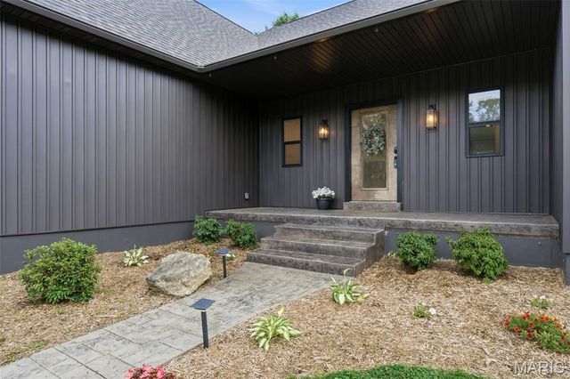 5794 Hillshire Lane, Hillsboro, MO 63050