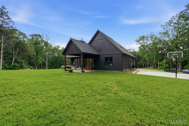 5794 Hillshire Lane, Hillsboro, MO 63050