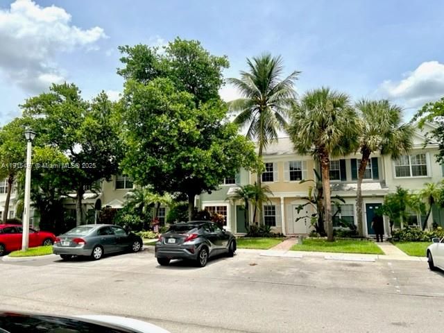 7886 Dixie Beach Cir 7886, Tamarac, FL 33321