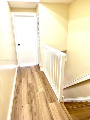 7886 Dixie Beach Cir 7886, Tamarac, FL 33321