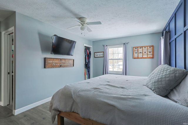 9539 Sunnyside Drive, Plymouth, IN 46563