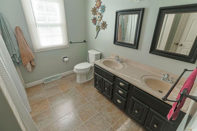 9539 Sunnyside Drive, Plymouth, IN 46563