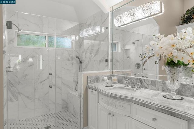 114 Golden Ridge Rd, Alamo, CA 94507