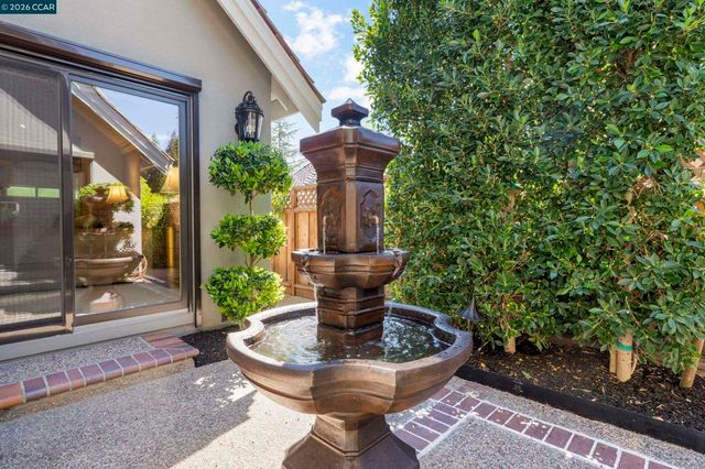 114 Golden Ridge Rd, Alamo, CA 94507