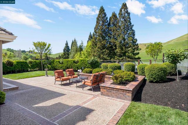 114 Golden Ridge Rd, Alamo, CA 94507