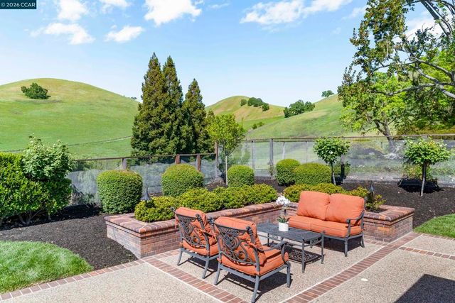 114 Golden Ridge Rd, Alamo, CA 94507