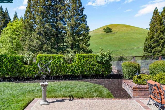 114 Golden Ridge Rd, Alamo, CA 94507