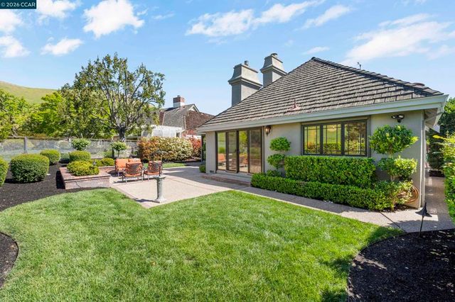 114 Golden Ridge Rd, Alamo, CA 94507