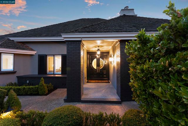 114 Golden Ridge Rd, Alamo, CA 94507