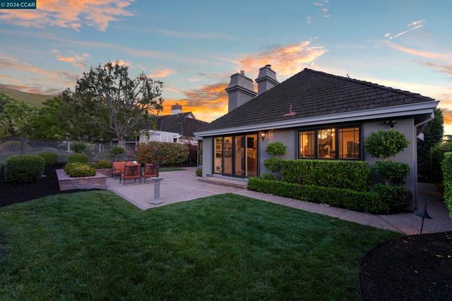 114 Golden Ridge Rd, Alamo, CA 94507