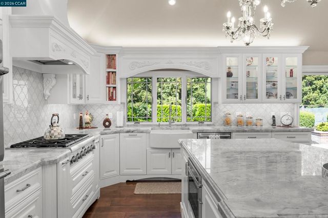 114 Golden Ridge Rd, Alamo, CA 94507