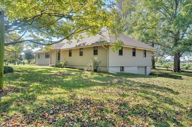 1000 N Vine St, Winchester, TN 37398