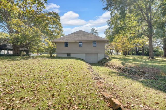 1000 N Vine St, Winchester, TN 37398