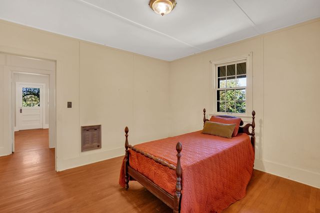 1000 N Vine St, Winchester, TN 37398