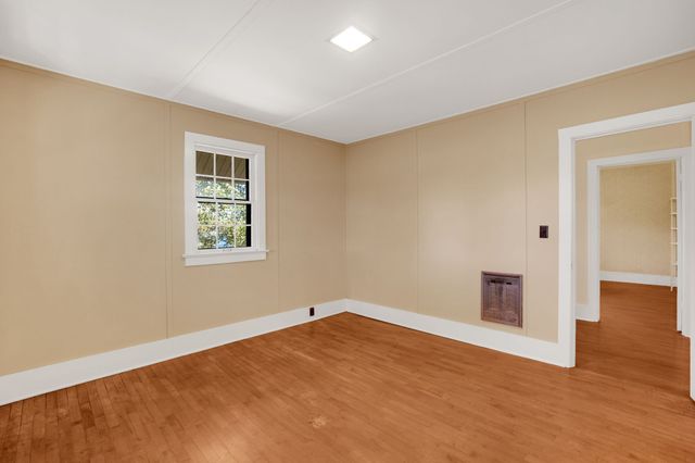 1000 N Vine St, Winchester, TN 37398