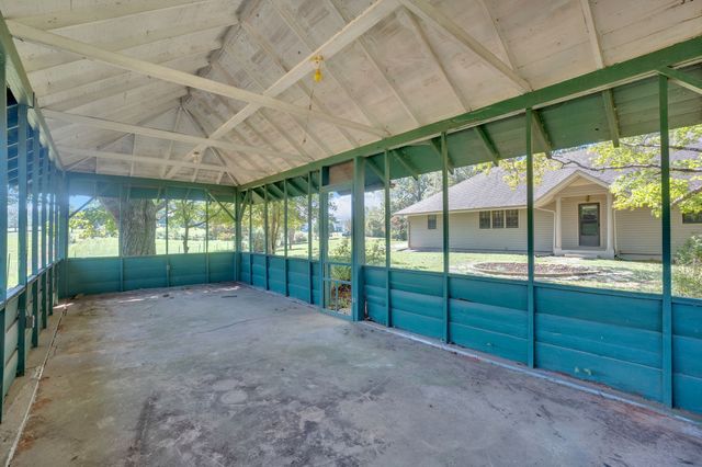 1000 N Vine St, Winchester, TN 37398