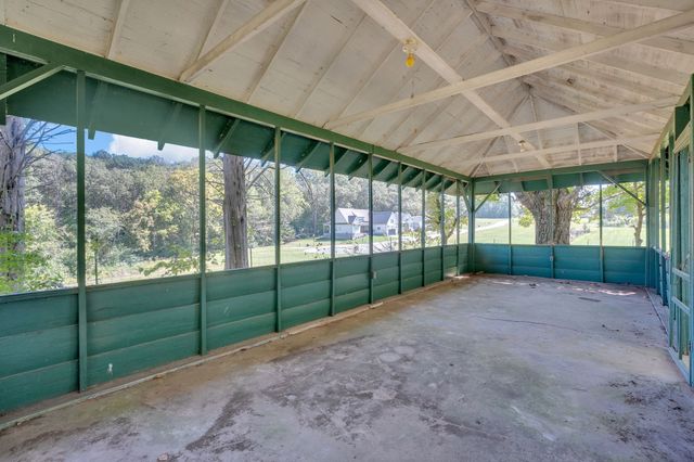 1000 N Vine St, Winchester, TN 37398