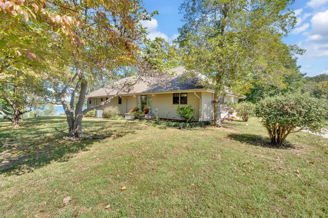 1000 N Vine St, Winchester, TN 37398