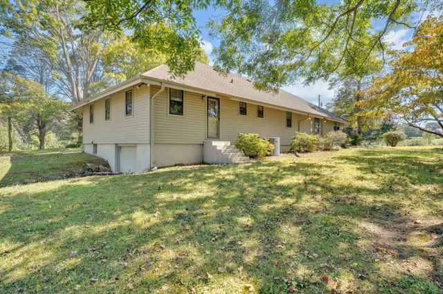 1000 N Vine St, Winchester, TN 37398