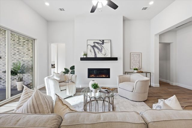 4724 Gentle Glen Drive, Carrollton, TX 75010