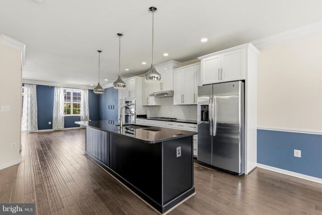 22462 CAMBRIDGEPORT SQ, Ashburn, VA 20148