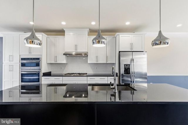 22462 CAMBRIDGEPORT SQ, Ashburn, VA 20148