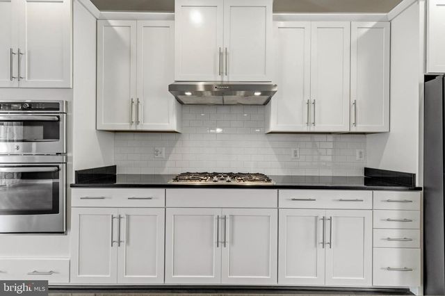 22462 CAMBRIDGEPORT SQ, Ashburn, VA 20148