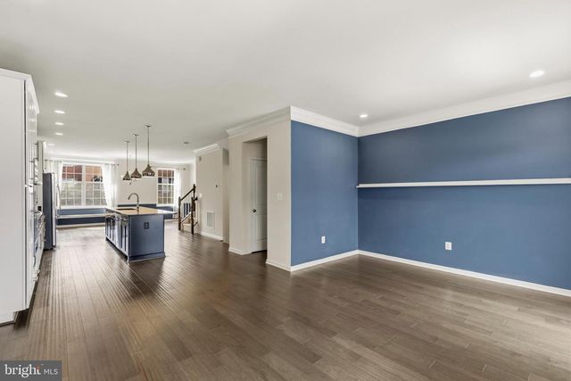 22462 CAMBRIDGEPORT SQ, Ashburn, VA 20148