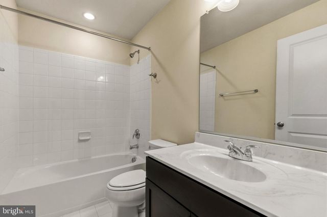 22462 CAMBRIDGEPORT SQ, Ashburn, VA 20148