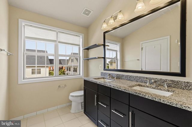 22462 CAMBRIDGEPORT SQ, Ashburn, VA 20148