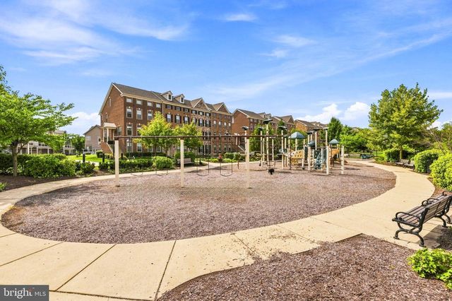 22462 CAMBRIDGEPORT SQ, Ashburn, VA 20148