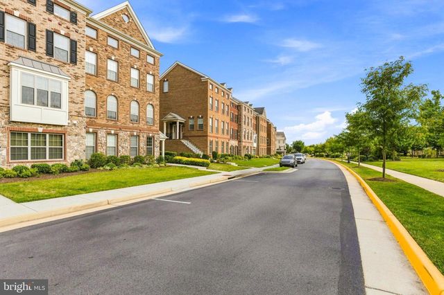 22462 CAMBRIDGEPORT SQ, Ashburn, VA 20148