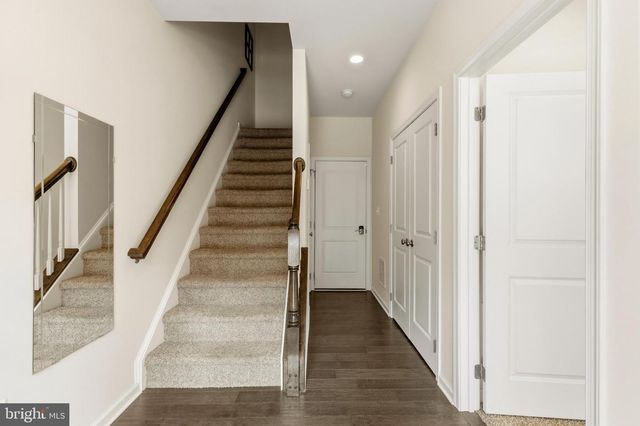 22462 CAMBRIDGEPORT SQ, Ashburn, VA 20148