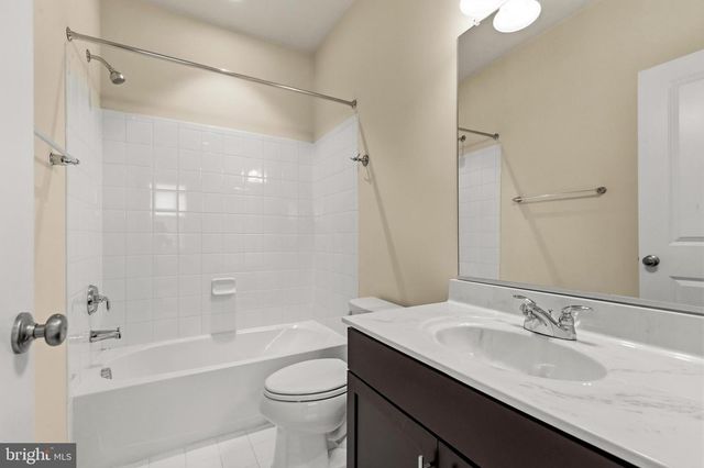 22462 CAMBRIDGEPORT SQ, Ashburn, VA 20148